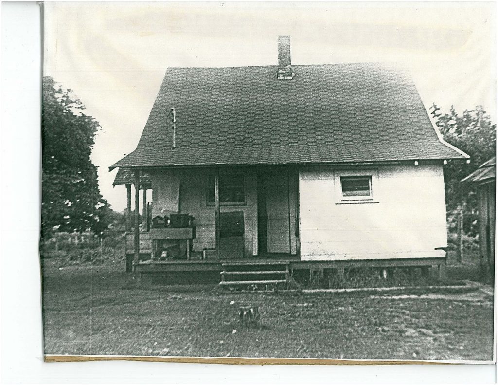 Jeffery and Bernice’s home on the Bulb Farm Road. I believe John Lien helped Jeffery build this house somewhere between 1929 and 1931.